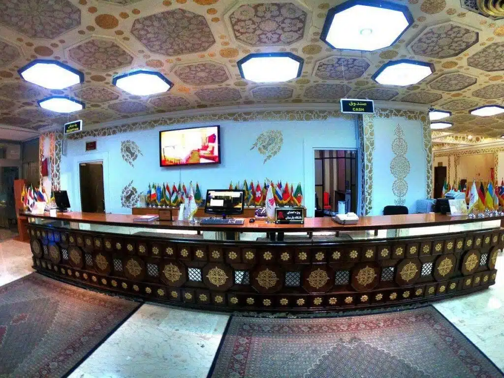 Parsian Kowsar Hotel