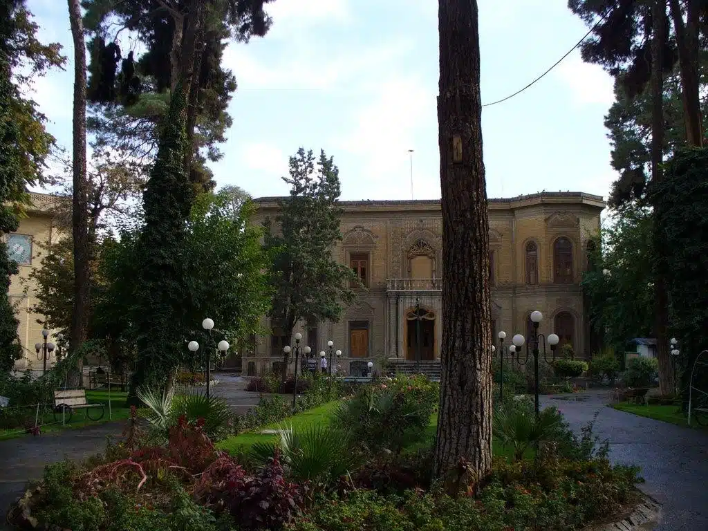 Glassware and Ceramic Museum of Iran (Abgineh Museum)