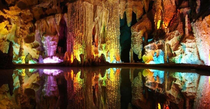 Iran's Top 10 Caving Adventures: Subterranean Wonders Await Image