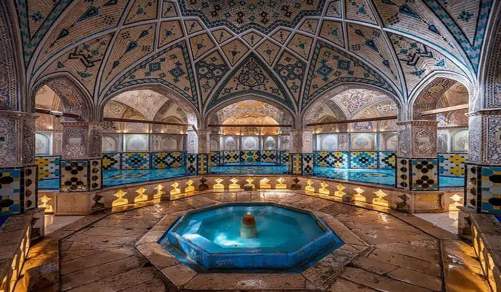 Fin Bathhouse in Fin Garden