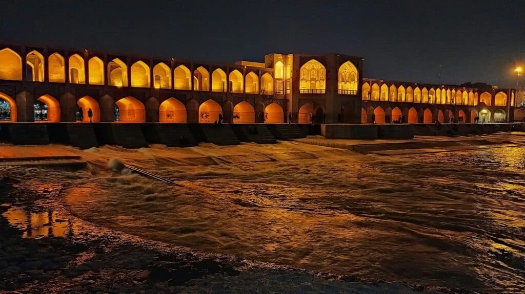 Khaju Bridge In Isfahan 2 Khaju Bridge - Khaju Bridge In Isfahan