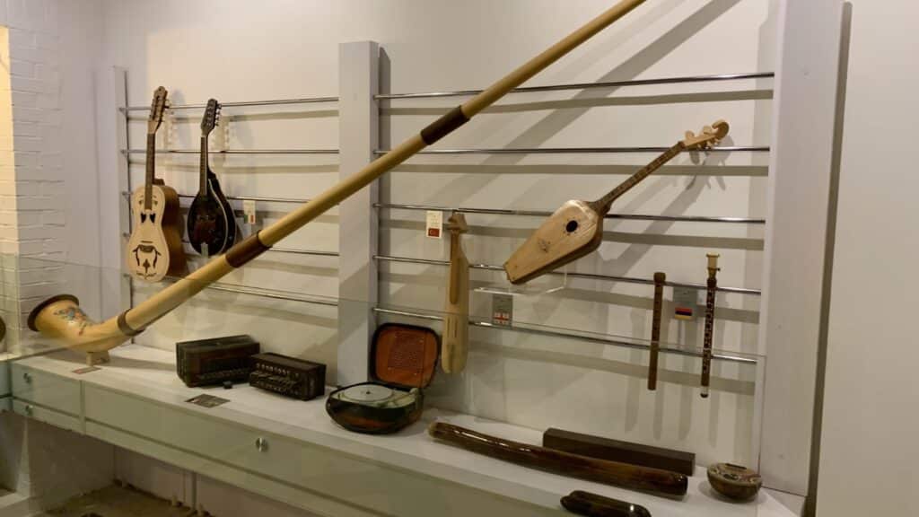 Isfahan Music Museum: All You Need To Know 10 Isfahan Music Museum