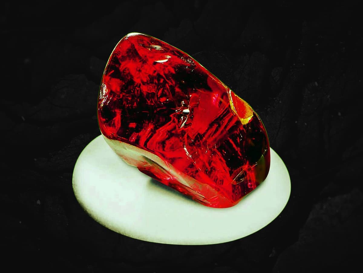 Samarian Spinel Samarian Spinel