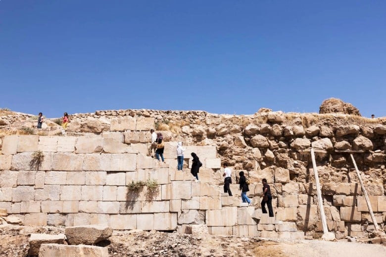 Explore The Anahita Temple In Kermanshah Explore The Anahita Temple In Kermanshah