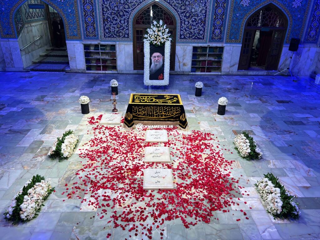 The Imam Reza Shrine 5 Ayatollah-Khamenei-Tomb-Mashhad