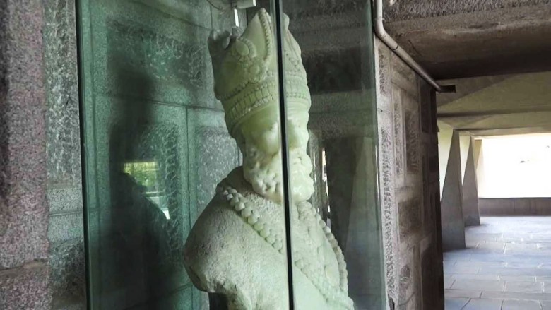 Tomb Of Nader Shah-E Afshar 5 Statue Of Nader Shah Afshar