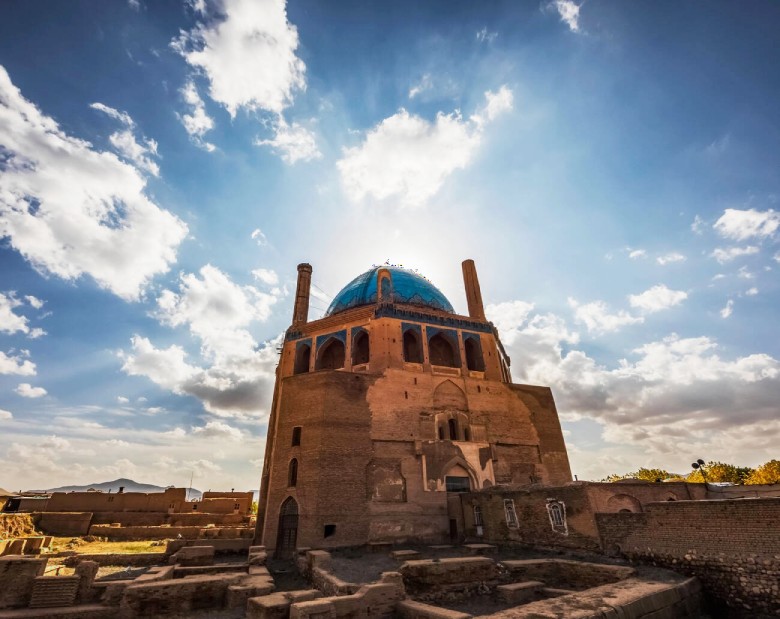 The Dome of Soltaniyeh: An Ultimate Guide for Travellers