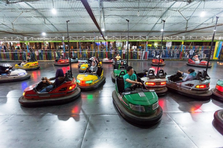 Eram Park: Fun, Games, And A Zoo 8 Amusement Park Of Eram Complex In Tehran