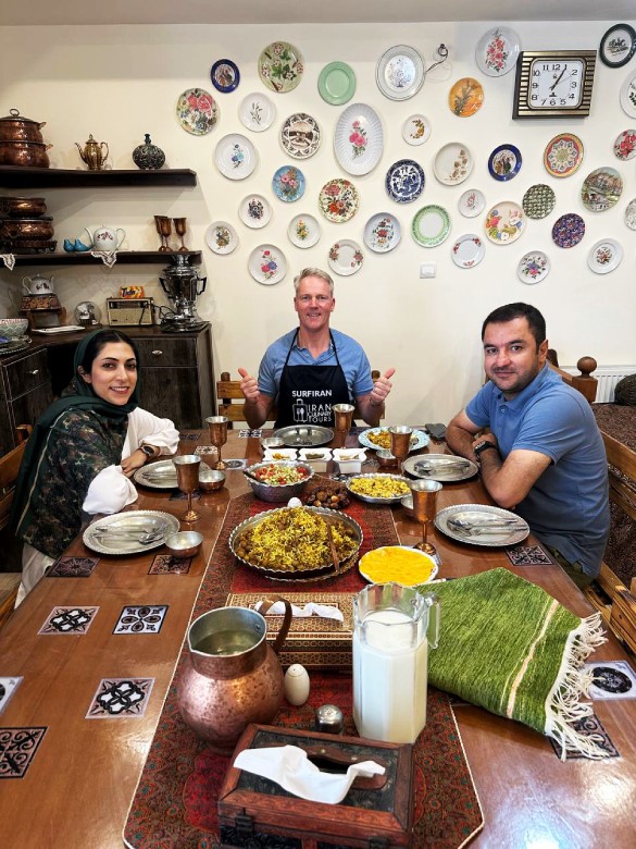 Exclusive Iran: Private Tailored Tours For Personalized Experiences 4 Iran Culinary Tailored Tours With Surfiran