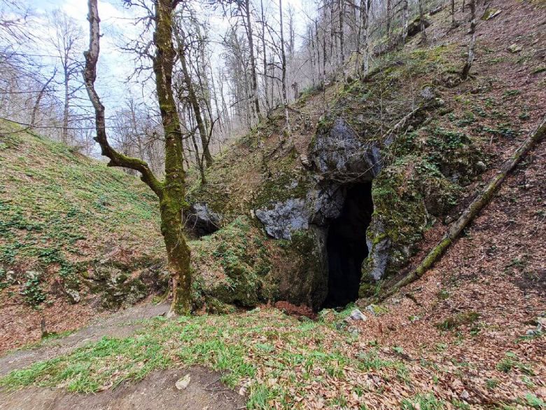 The Most Famous Cities Of Gilan You Must Visit 53 Avishu Cave