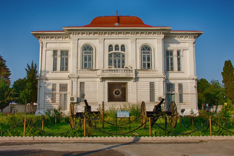 The Most Famous Cities Of Gilan You Must Visit 10 Bandar Anzali Palace Museum