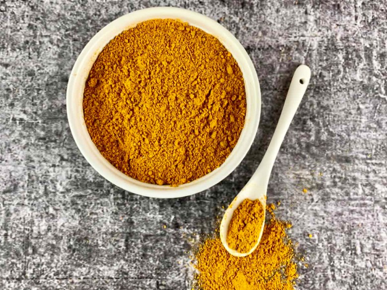 14 Popular And Authentic Iranian Spices In Cooking 9 Curry Powder