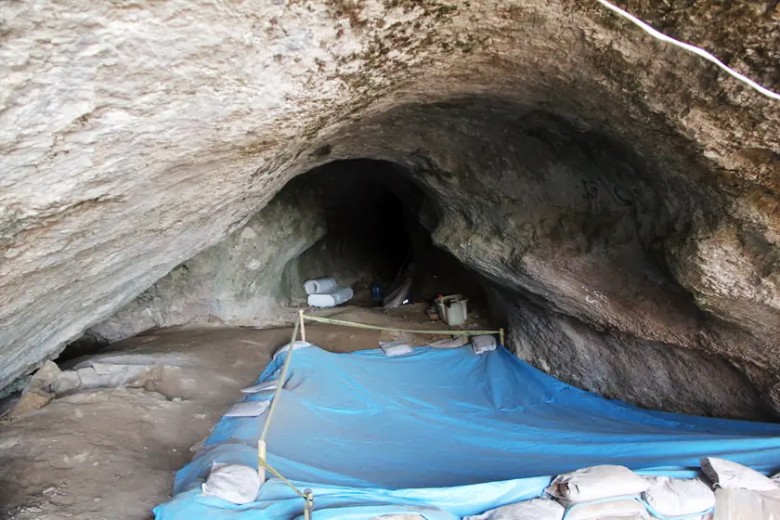 Discovery Of A 180,000-Year-Old Tooth In Qaleh Kord Cave, Qazvin 3 Discovery Of A 180,000-Year-Old Child Tooth