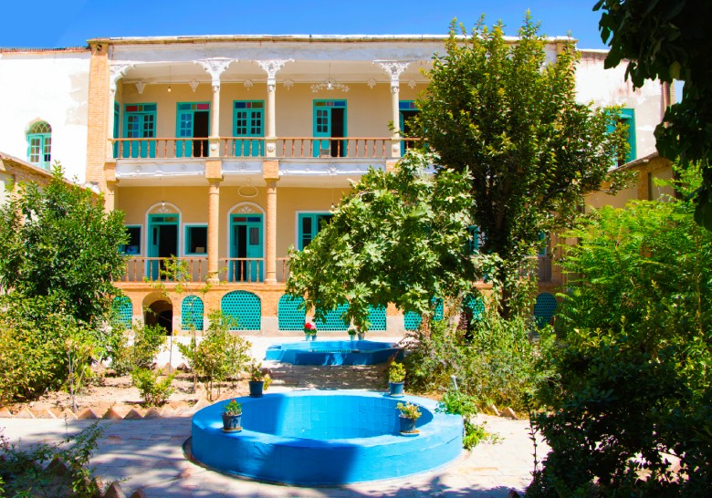 Motmen Al-Atibba House