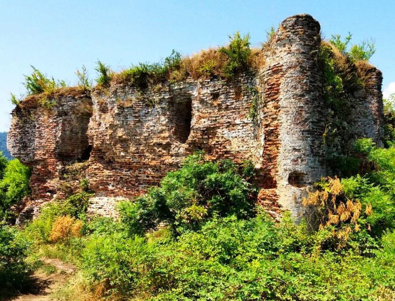 The Most Famous Cities Of Gilan You Must Visit 50 Salsal Castle, Talesh
