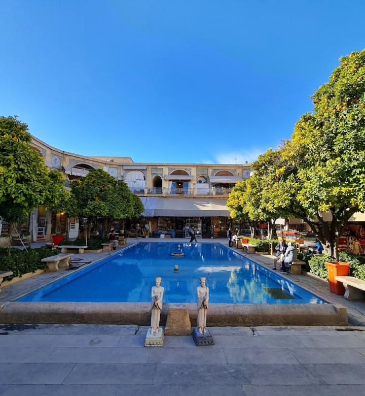 Travel Guide To Shiraz: 6 Important Tips You Shouldn'T Forget 12 Saraye Moshir, Shiraz