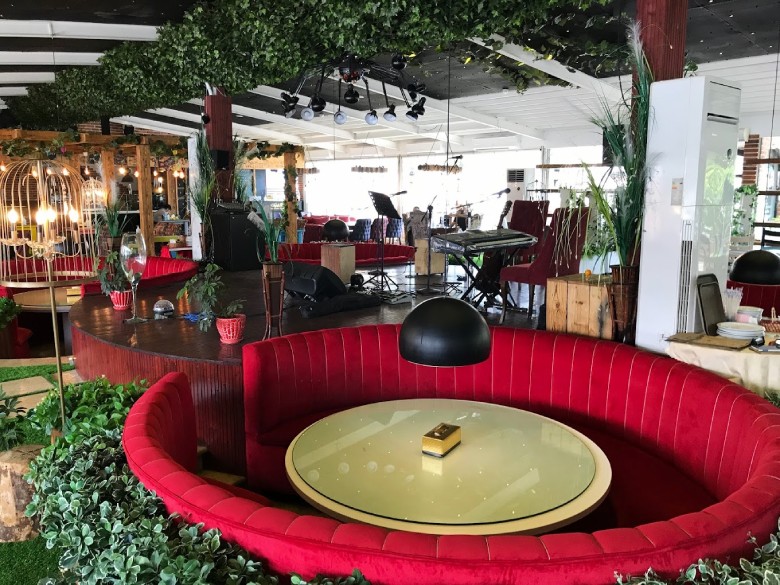 10 Best Rashti Restaurants In Rasht You Have To Try 2 Shekam Al-Molouk Restaurant