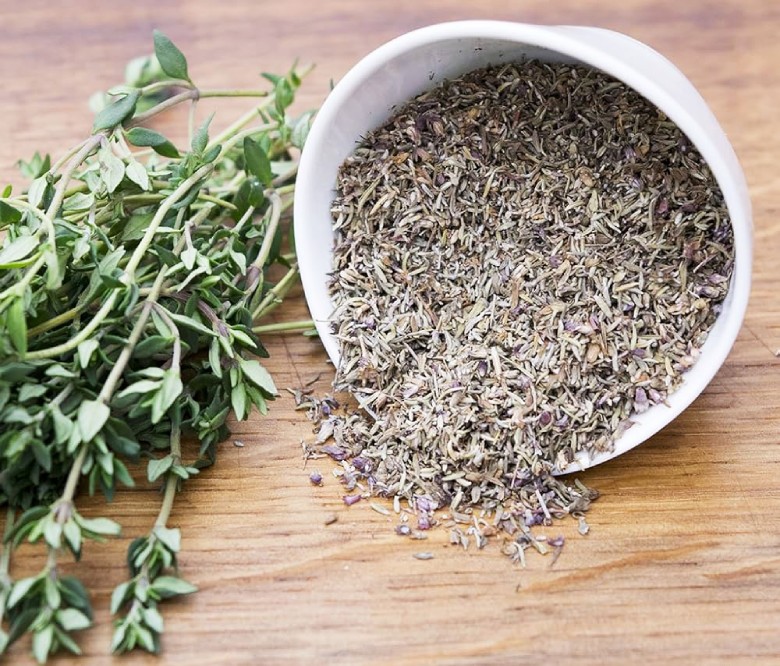 14 Popular And Authentic Iranian Spices In Cooking 7 Thyme