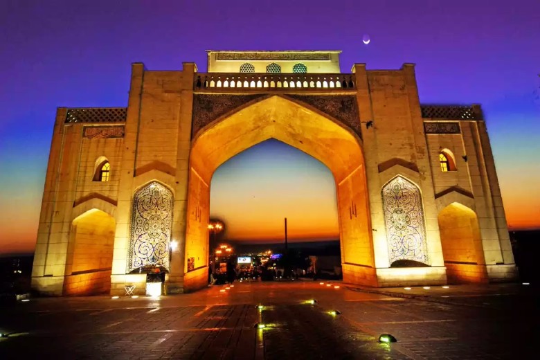 Travel Guide To Shiraz: 6 Important Tips You Shouldn'T Forget 2 Traveling To Shiraz By Car