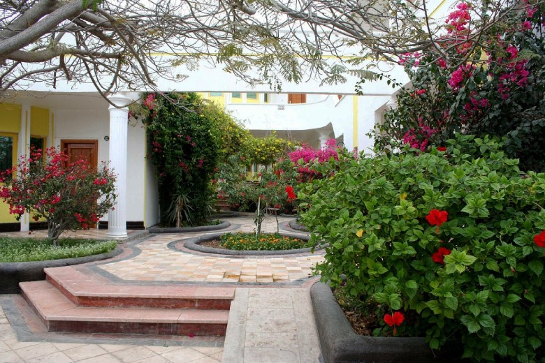 Best Time To Visit Kish Island: A Complete Seasonal Guide 13 Flamingo Hotel Kish