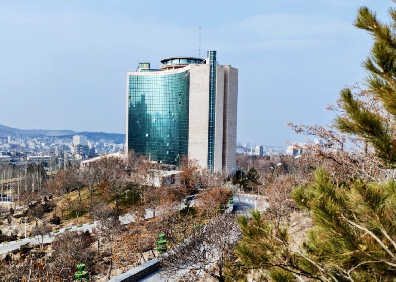 Best Time To Visit Tabriz: A Comprehensive Seasonal Guide 13 Pars El Goli Hotel Tabriz