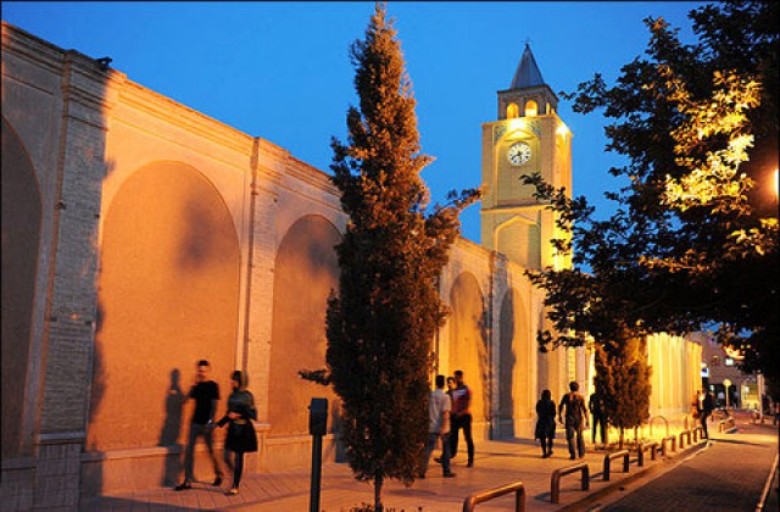 The 20 Best Isfahan'S Nighttime Attractions 21 Sang Tarashha Alley