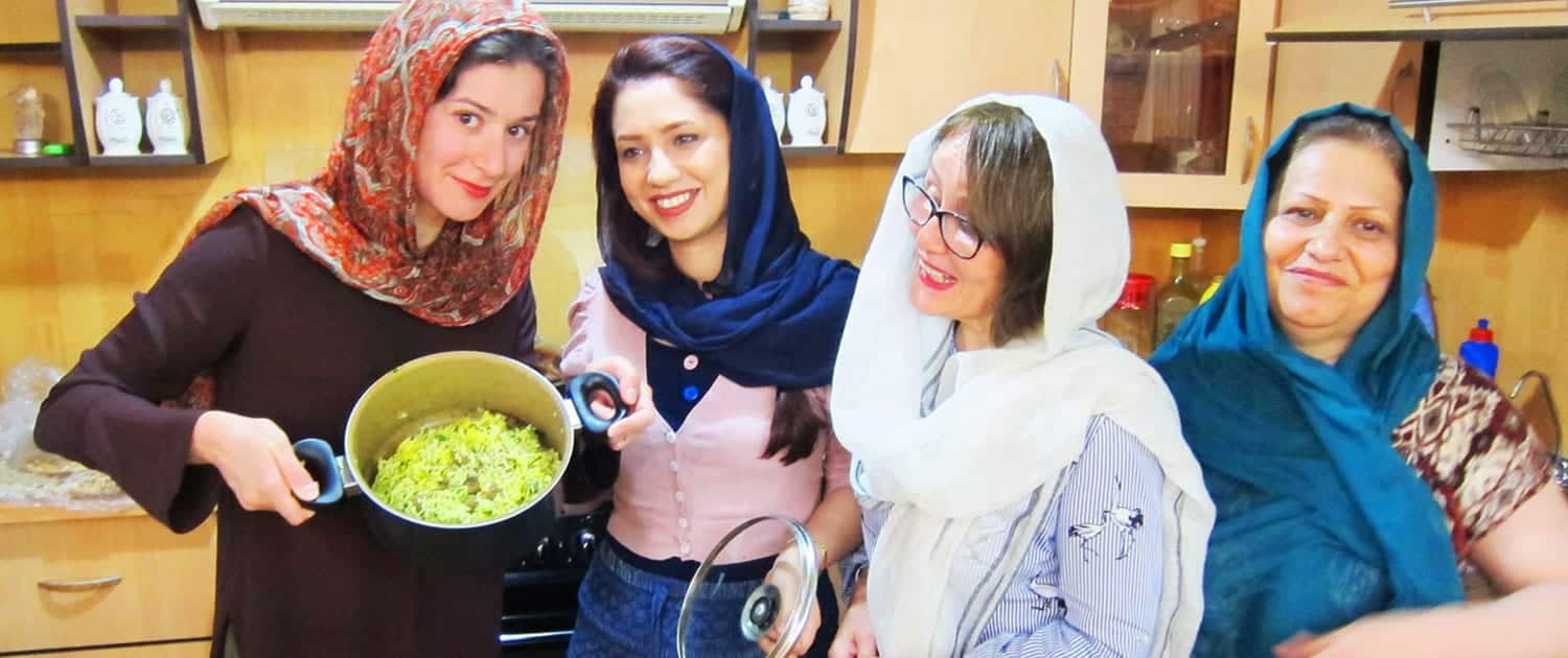 Iranian Hospitality Tour – One day as a Local in Iran